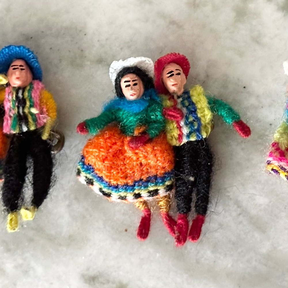 Handmade Vintage Mexico Souvenir Dancing Couple Lapel Pins - Brooch Set of 3 - Picture 3 of 13
